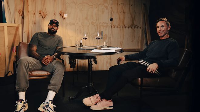 詹皇深度解析新湖人：浓眉缺阵后启用无位置阵容，卢卡与小里如何重塑进攻