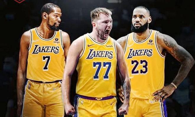 湖人联手6队争夺杜兰特！绿军3年前报价KD曝光：布朗+怀特成筹码