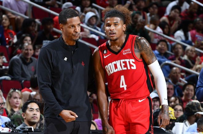 前主帅塞拉斯谈火箭成就：我为球队骄傲，或贡献小作用