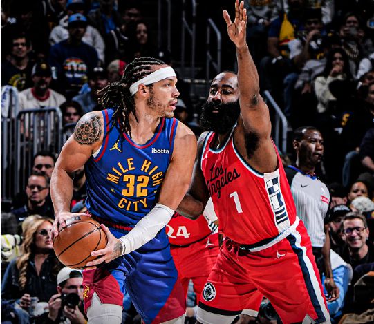 掘金加时险胜快船1-0：约基奇29+9+12，哈登32+11