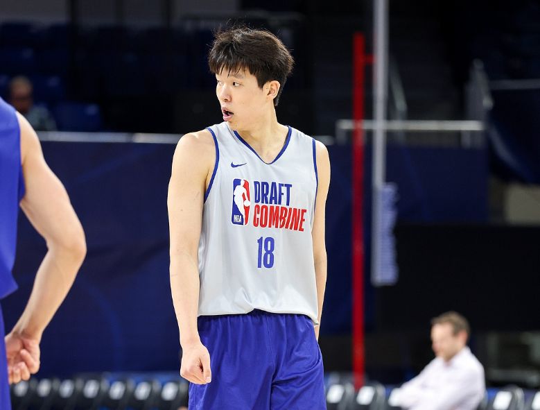 NBA官宣50人退出2025选秀：杨瀚森迎利好，林葳前景存疑