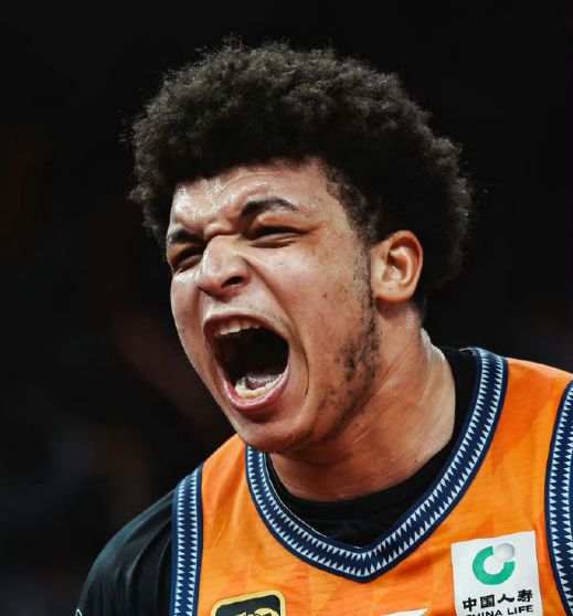 上海CBA最佳外援洛夫顿离队？加盟绿军征战夏联，重返NBA机会来袭