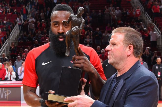 NBA官网热议MVP归属：五位美国球员挑战国际巨星