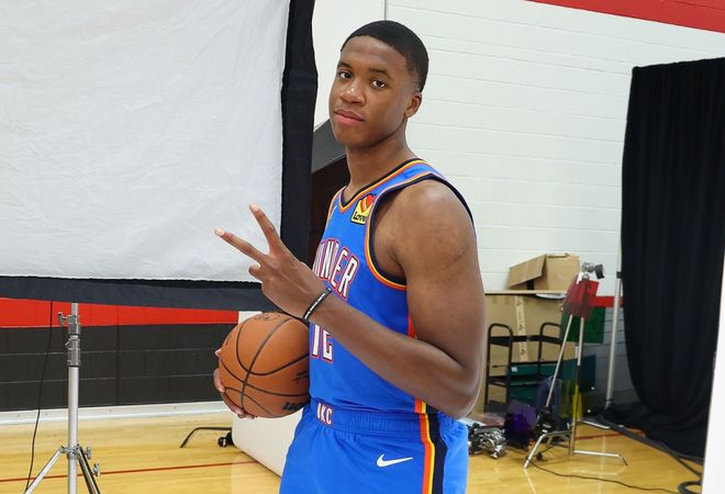 雷霆再遭重创！15号秀托马斯-索伯右膝ACL撕裂 将缺席整个2025-26赛季